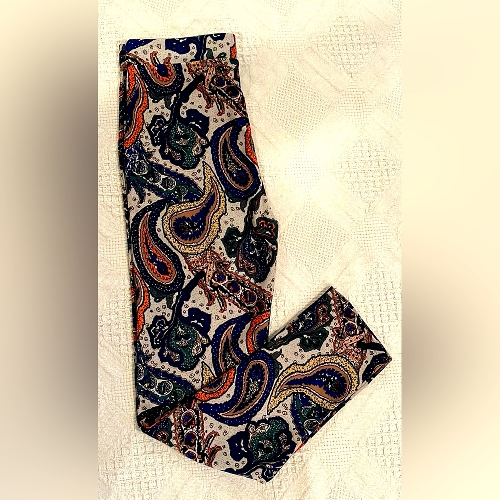 Coco & Carmen leggings with pockets!